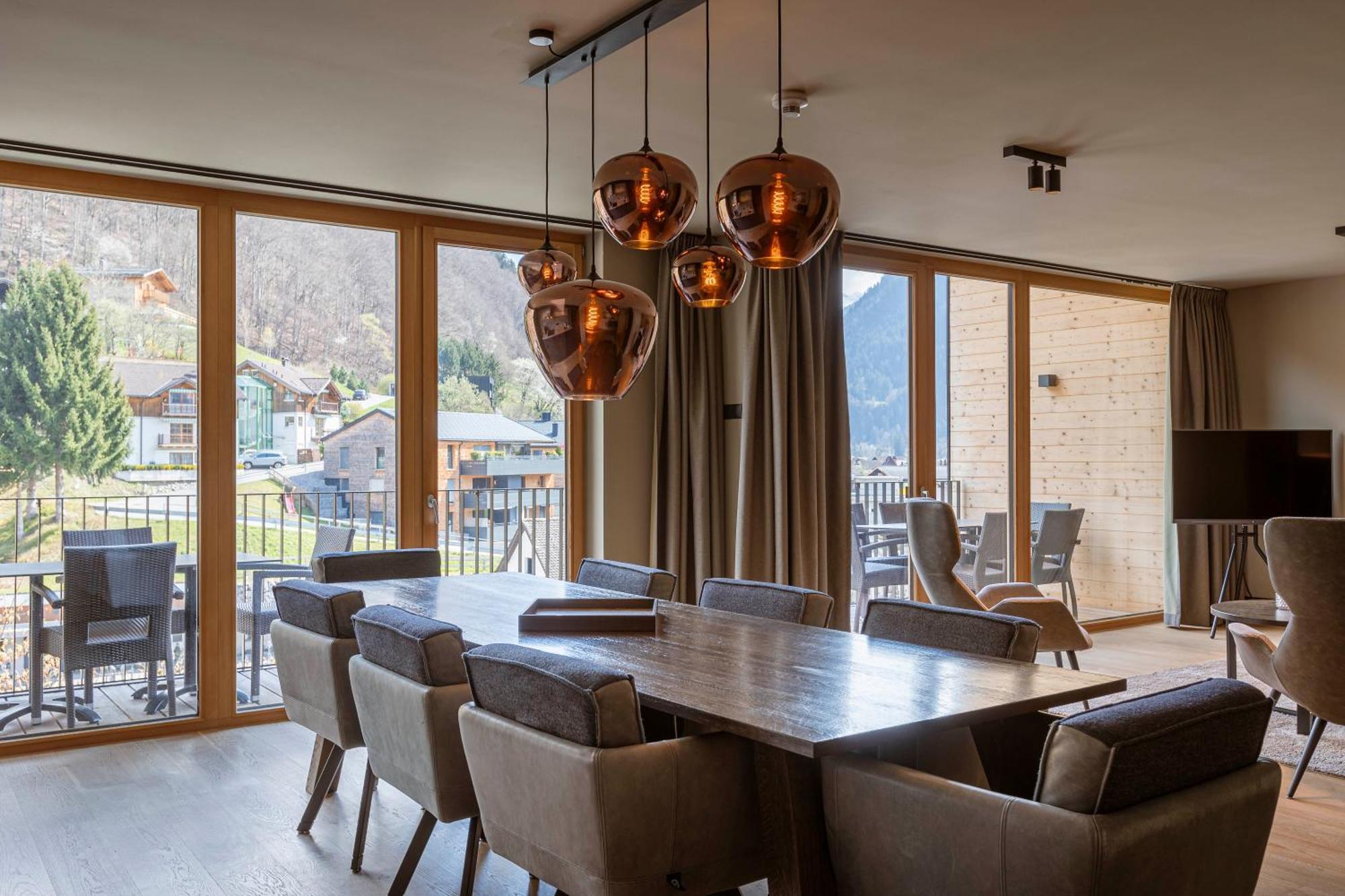 Montafon Suites Schruns By Alps Resorts Exteriör bild
